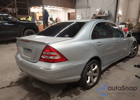 2007 Mercedes-Benz C 230 Sport from USA, damaged, VIN WDBRF52H67F907847
